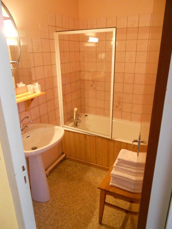 Hotel L'Oree Du Bois Ксонруп-Лонжеме Стая снимка